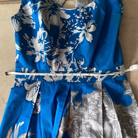 Donna Ricco woman’s blue and gray Hawaiian print dress size 6 adorable~pockets - Picture 9 of 11